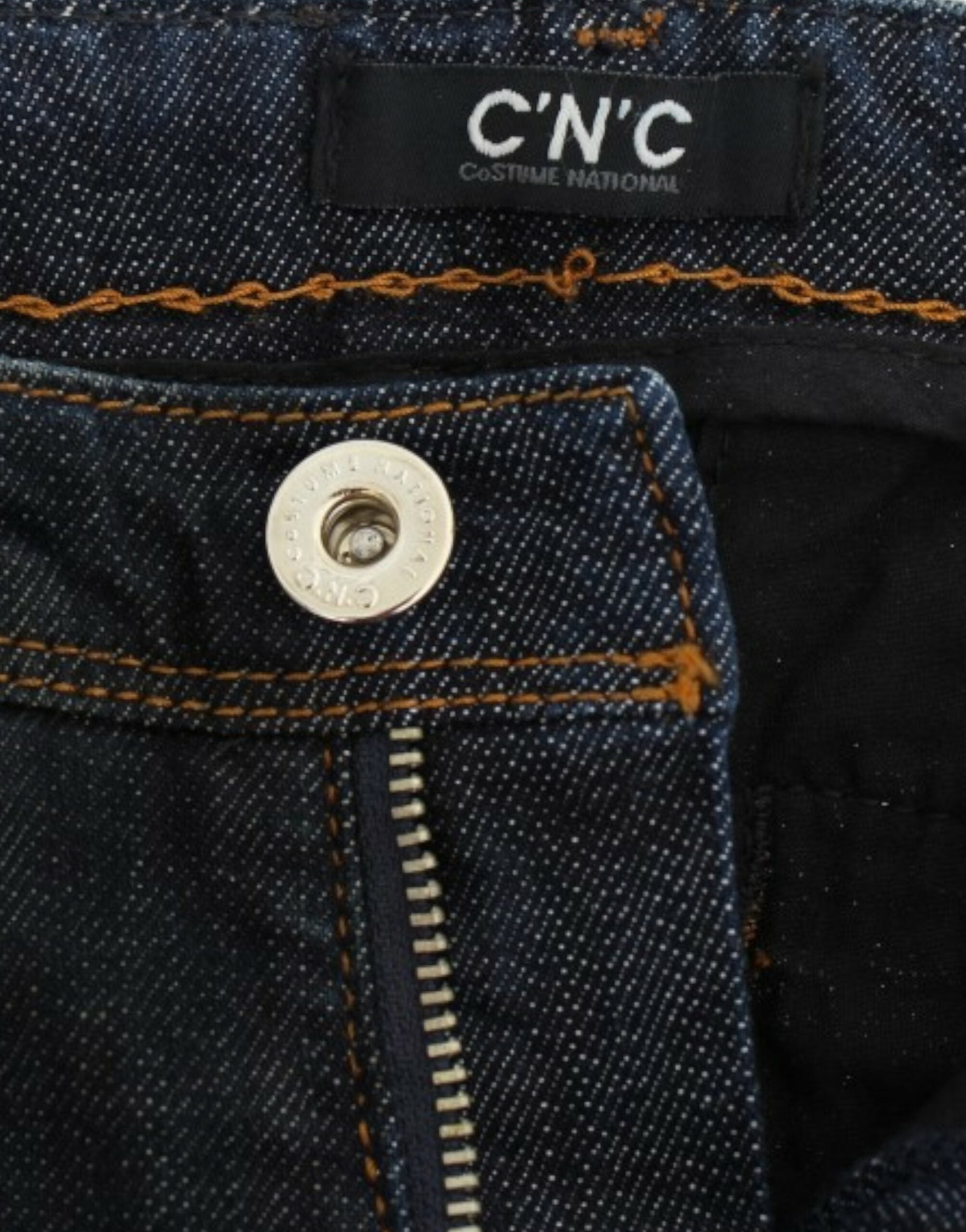 Costume National Chic – Schmal geschnittener Jeans-Jeansrock in Blau