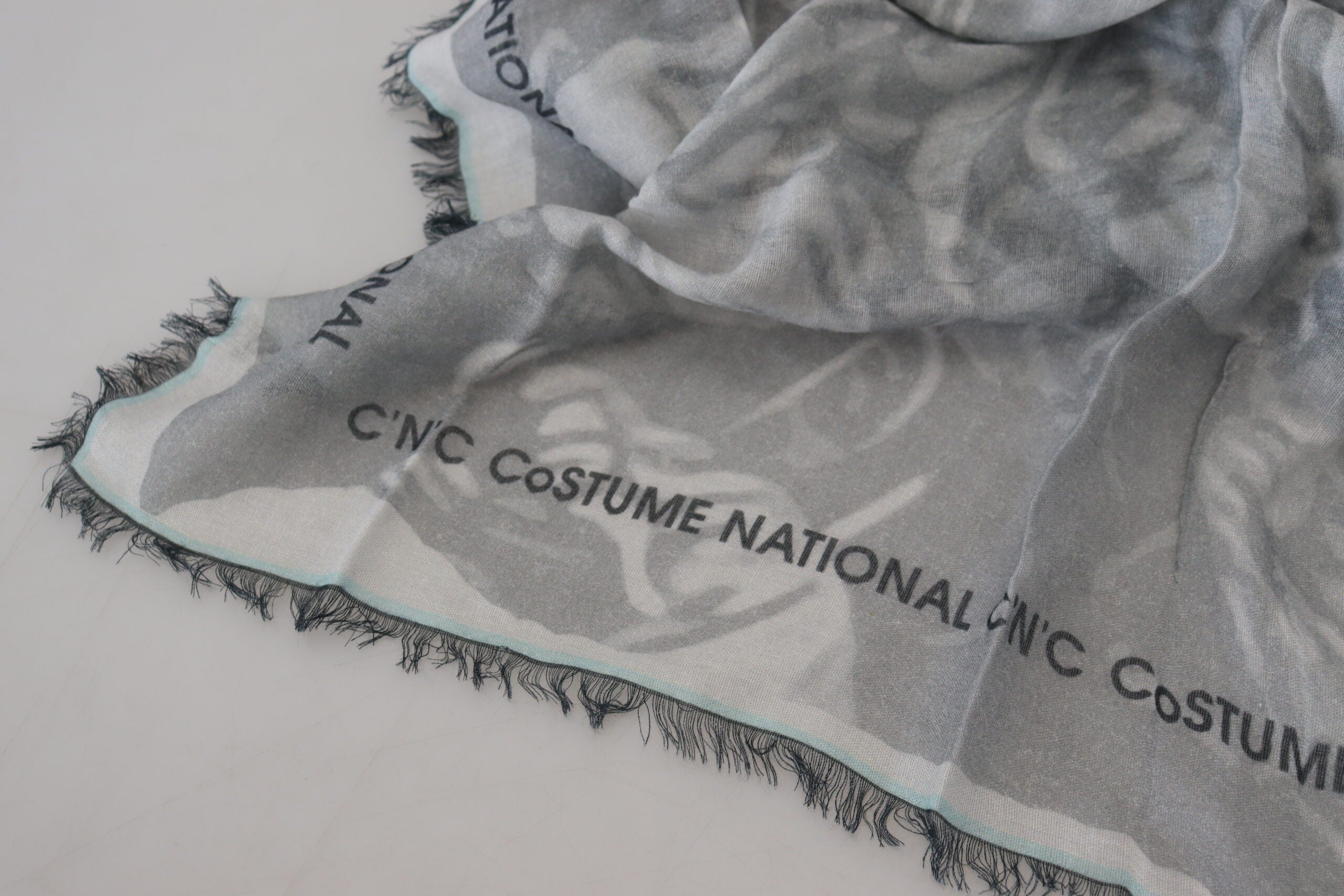 Costume National Chic Designer Grey Scarf with Fringes