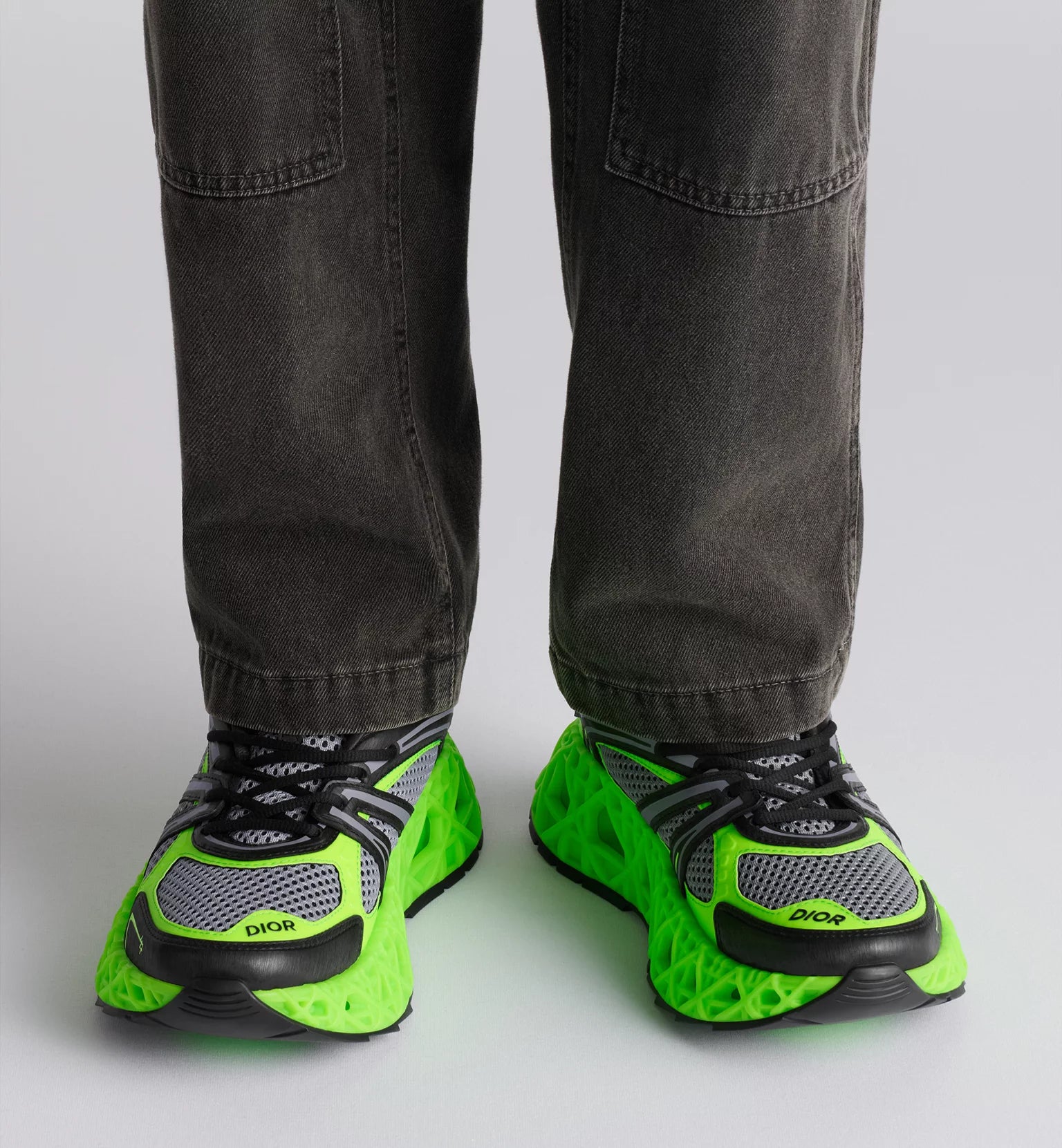 Dior B35 NXXT Sneaker – Limited and Numbered Edition in Neon Green & Black