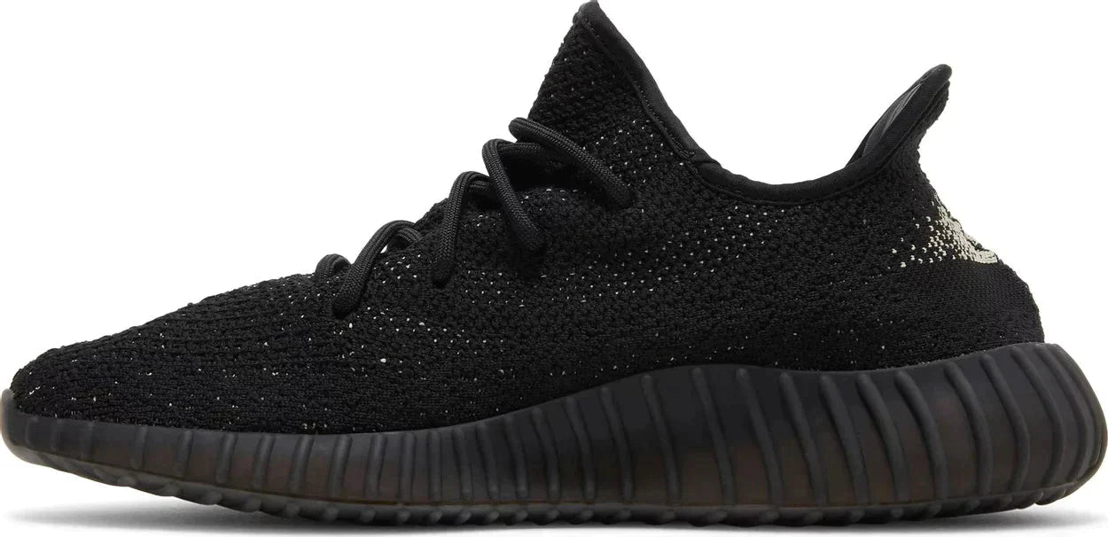 adidas Yeezy Boost 350 V2 'Oreo' Core Black White (2016) Sneakers for Men adidas Yeezy Boost 350 V2 'Oreo' Core Black White (2016) Sneakers for Men